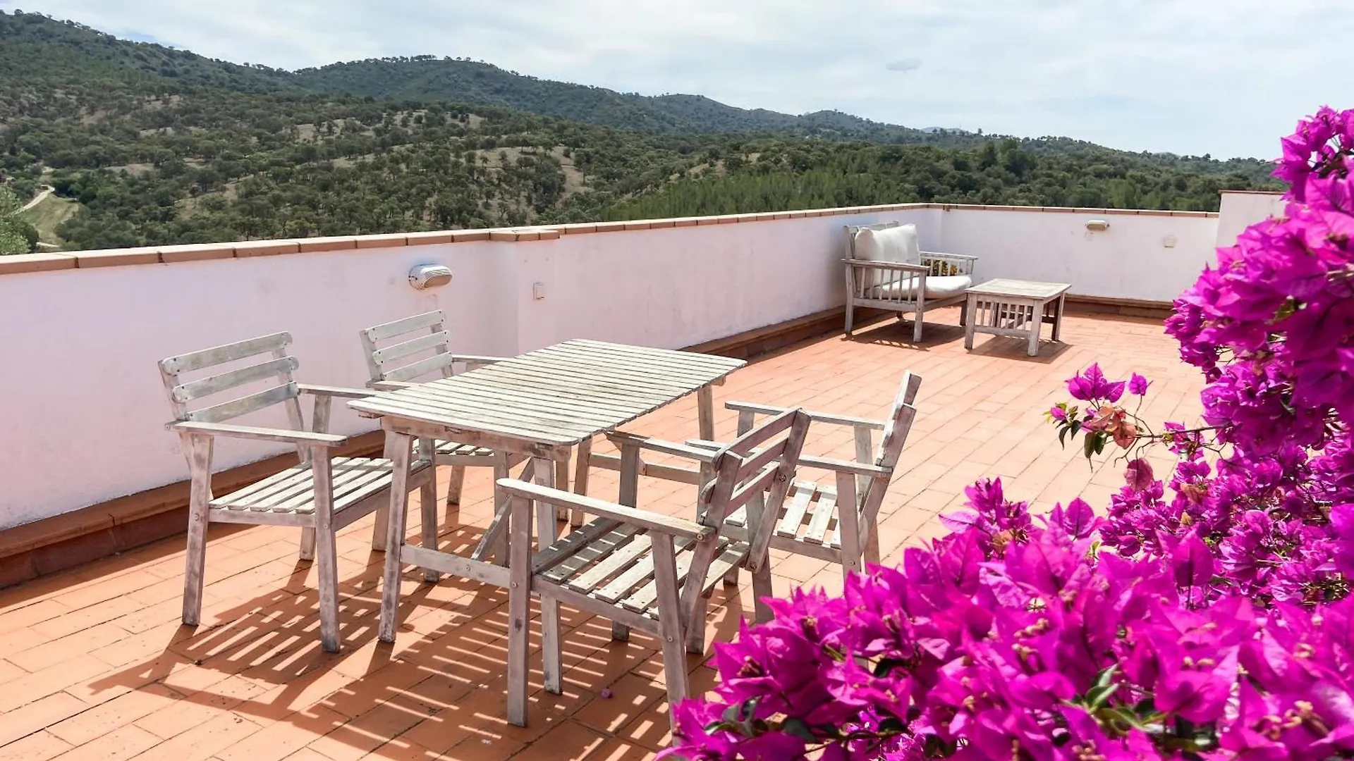 Apartment El Penell Estudi Mestral Vilamaniscle